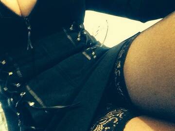 Public Photo of amira_blonde