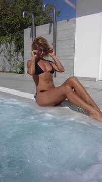 Public Photo of dyvina